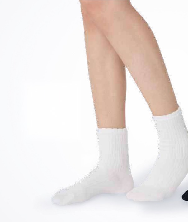 Lady's Ribbed Room Socks — White, Black